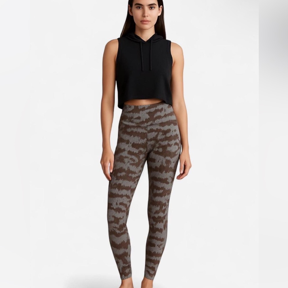 Beyond Yoga Gray Patterned Leggings (Rare, limited edition)
